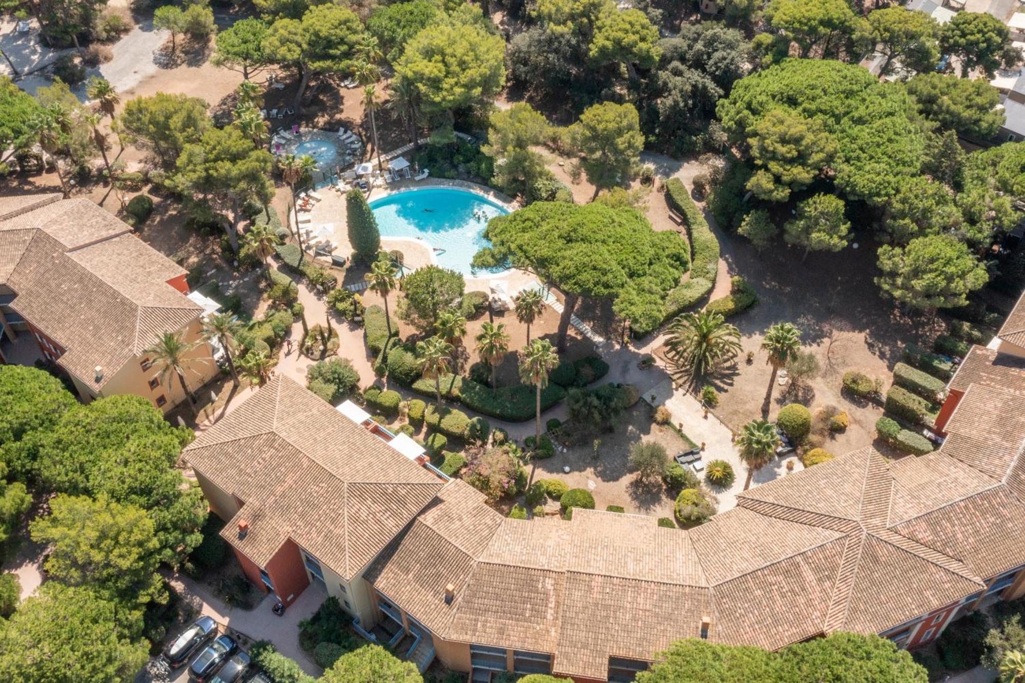 Residence Pierre & Vacances La Pinede Hyères Exterior foto
