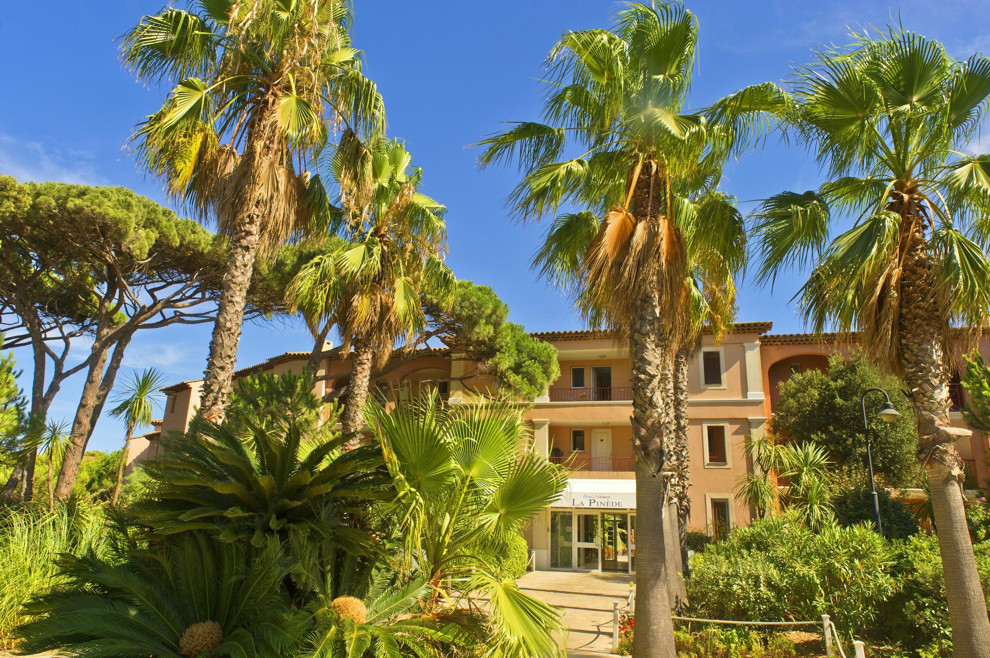Residence Pierre & Vacances La Pinede Hyères Exterior foto