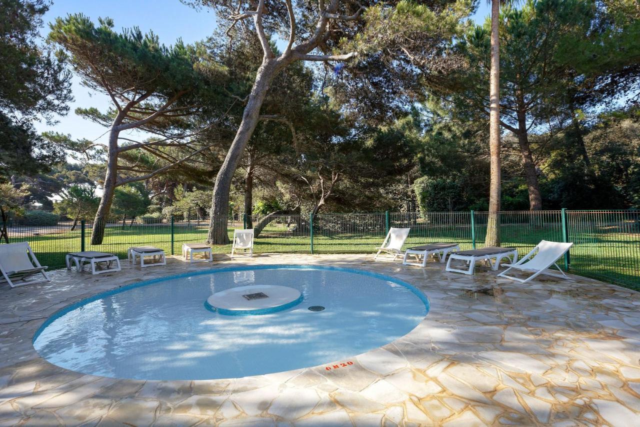 Residence Pierre & Vacances La Pinede Hyères Exterior foto